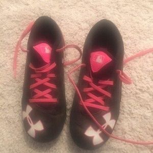 Girls Under Armour Cleats Size 13